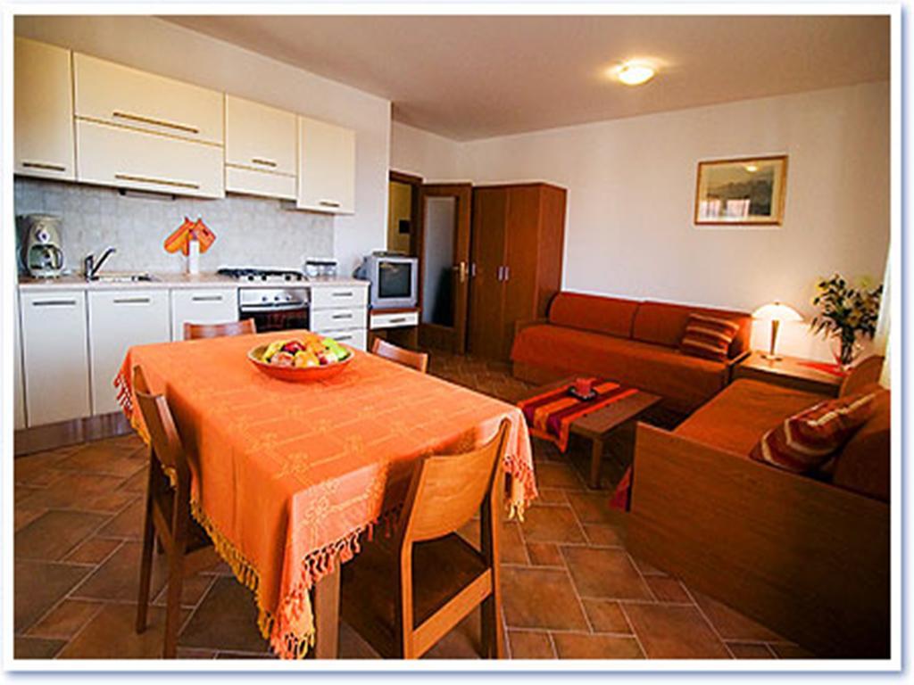 Apartment Maller