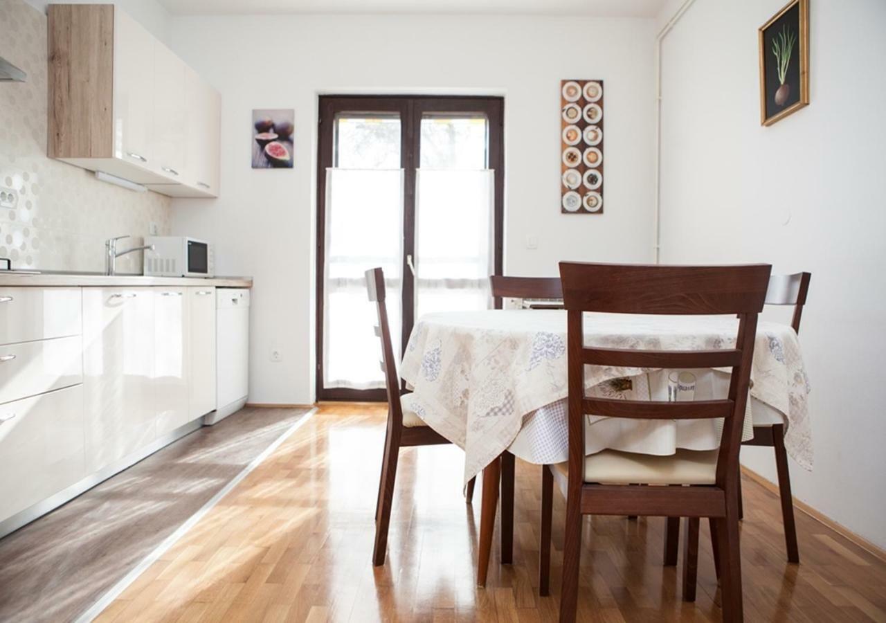 Maller Apartment